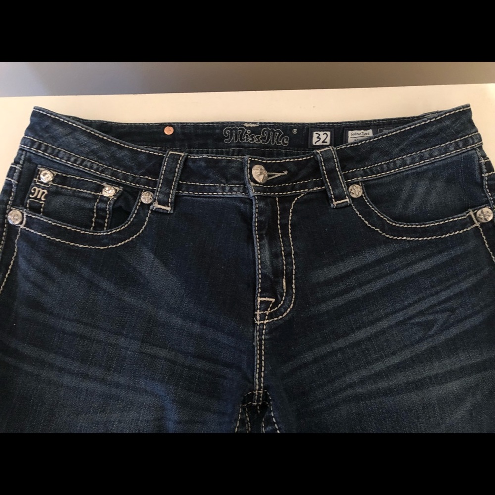 Size 32 Miss Me skinny jeans
